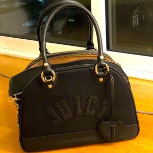 Black Juicy Couture dog carrier/purse